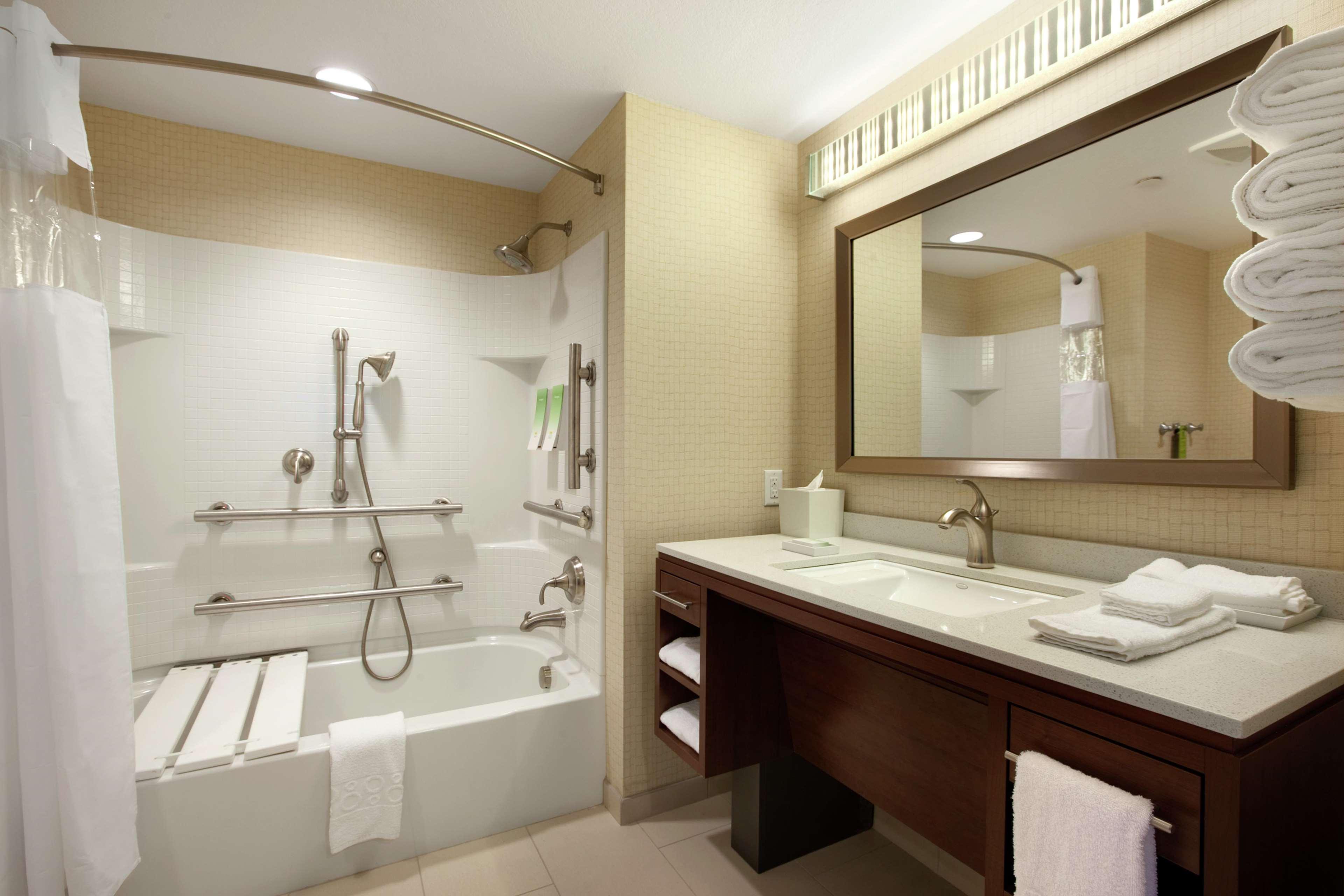 Home2 Suites By Hilton Уест Вали Сити Екстериор снимка