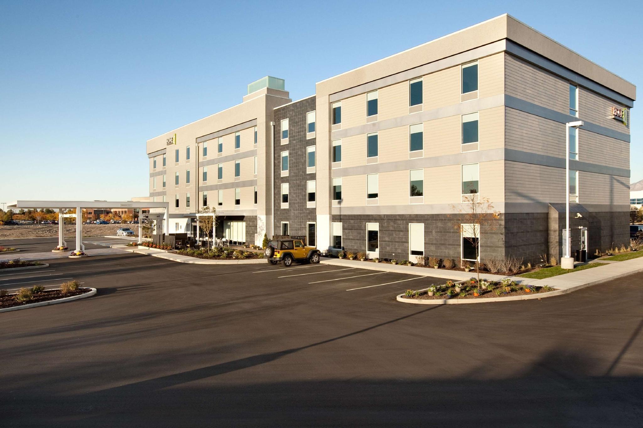 Home2 Suites By Hilton Уест Вали Сити Екстериор снимка